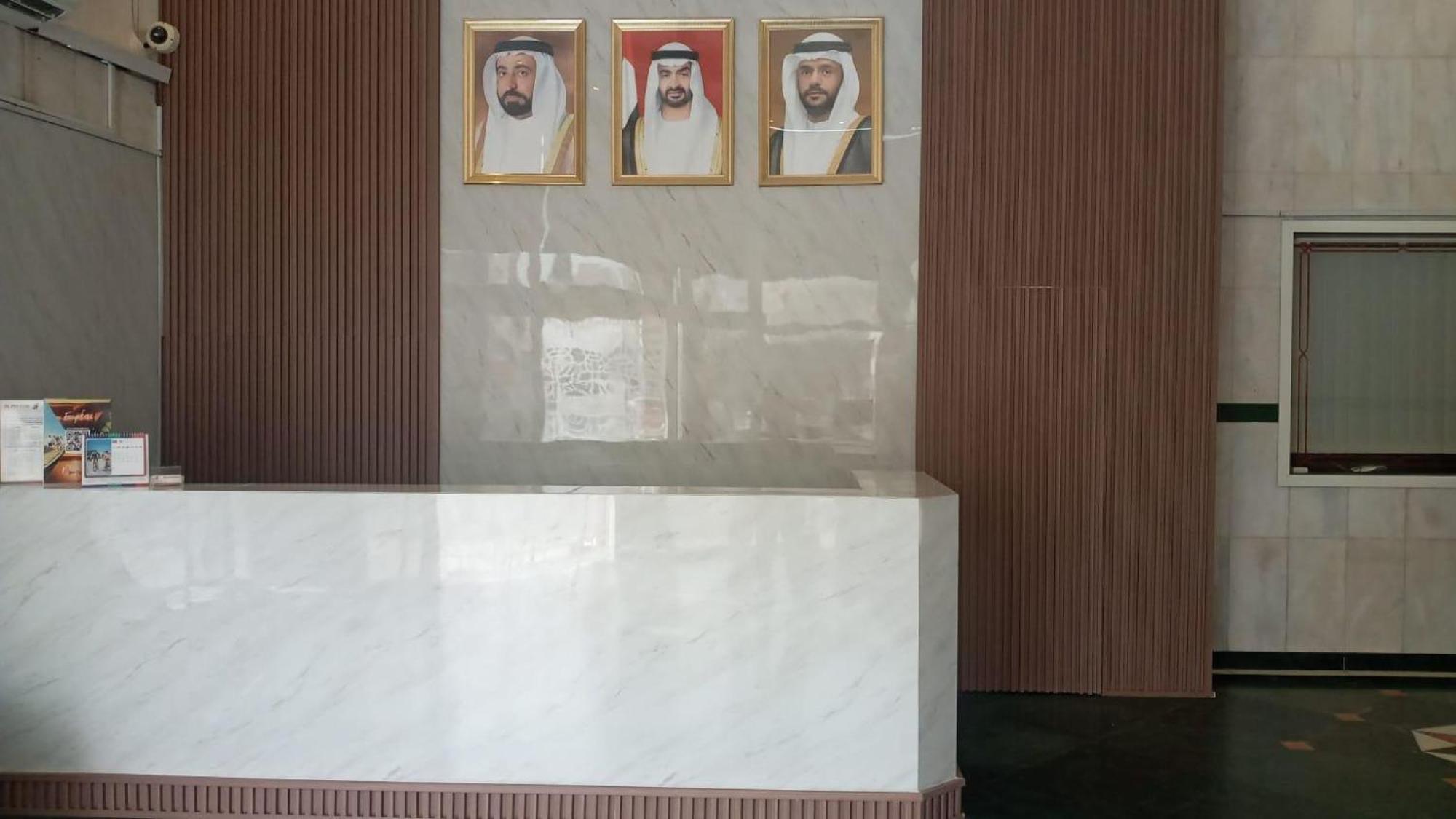 Al Ferdous Hotel Apartments Sharjah Buitenkant foto