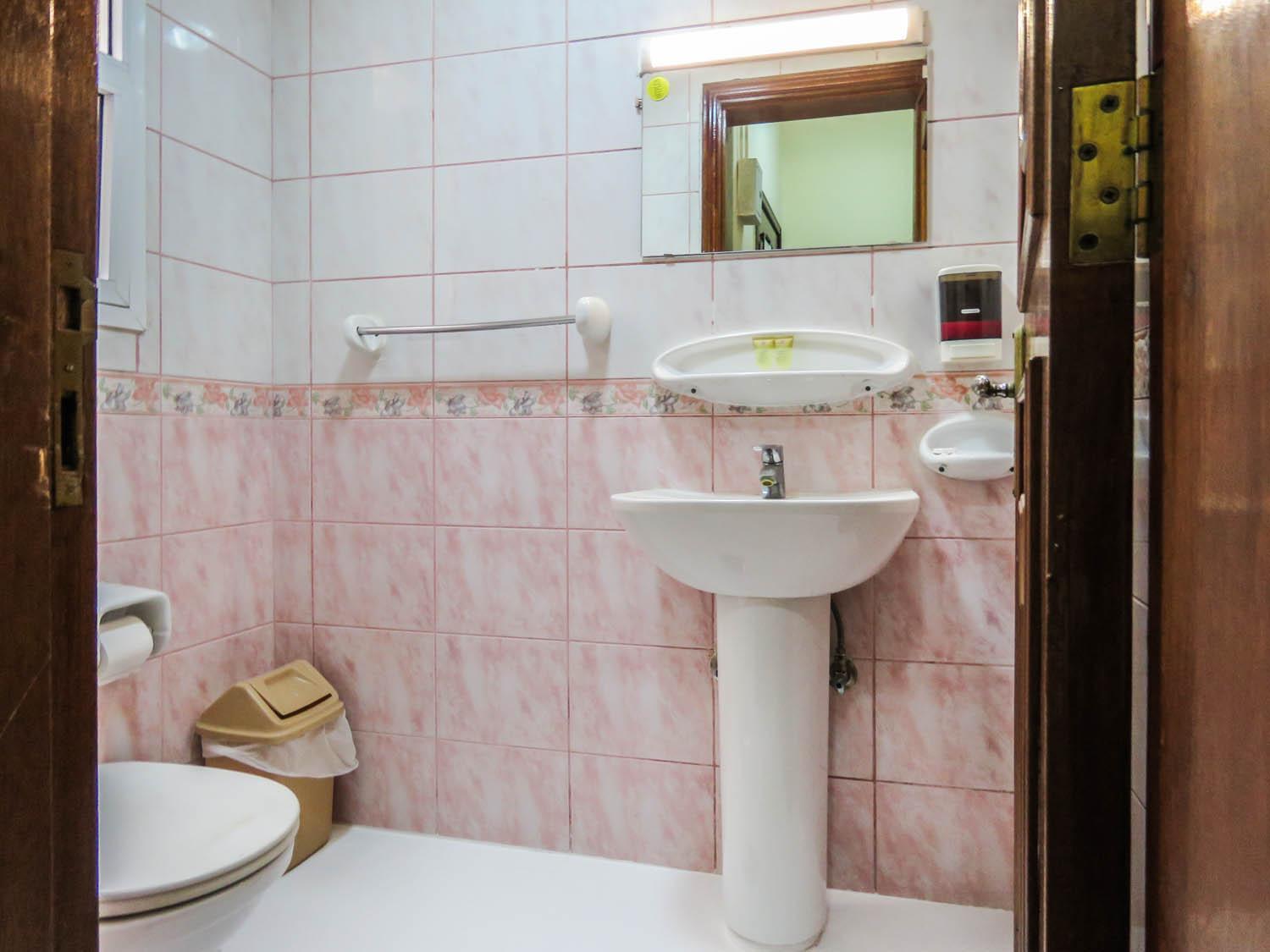 Al Ferdous Hotel Apartments Sharjah Buitenkant foto