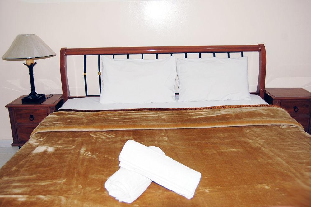 Al Ferdous Hotel Apartments Sharjah Buitenkant foto