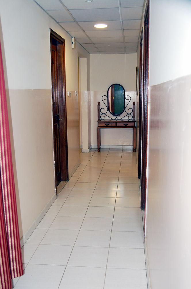 Al Ferdous Hotel Apartments Sharjah Buitenkant foto