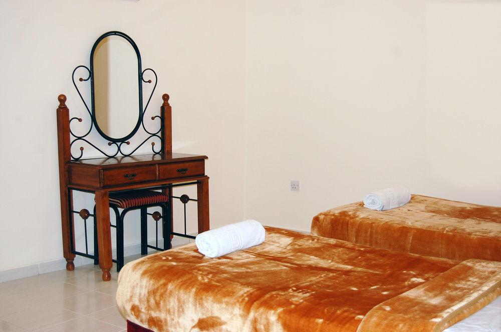 Al Ferdous Hotel Apartments Sharjah Buitenkant foto