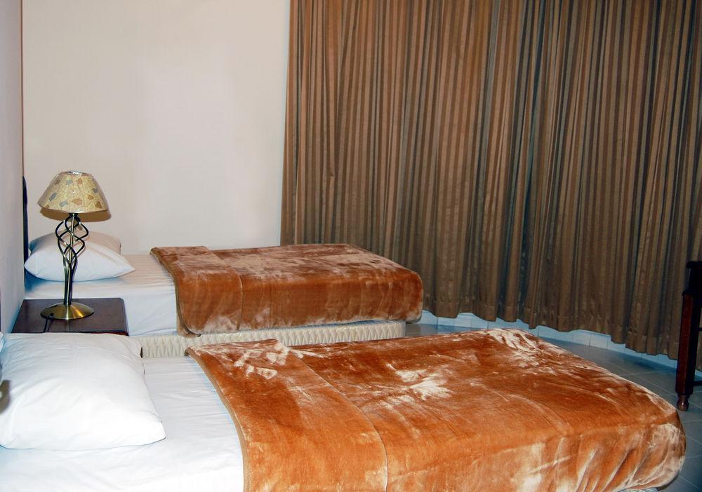 Al Ferdous Hotel Apartments Sharjah Buitenkant foto